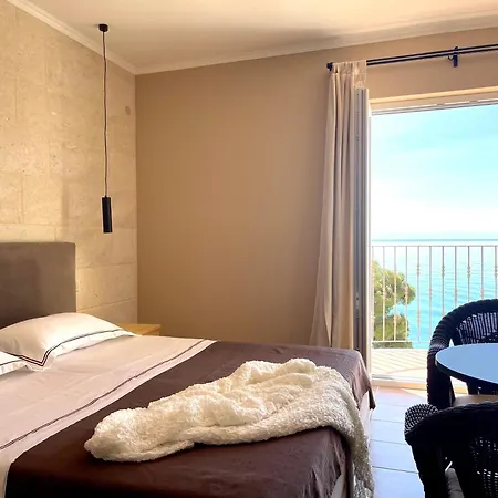 Lucia アパート *